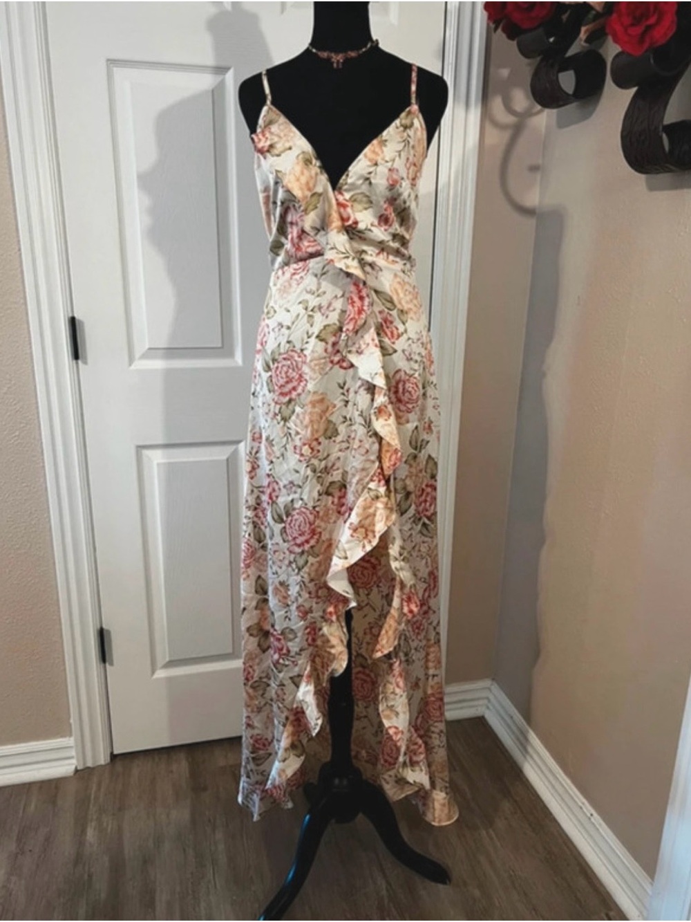 Vintage Floral Ruffle Maxi Dress in Cream and Pink